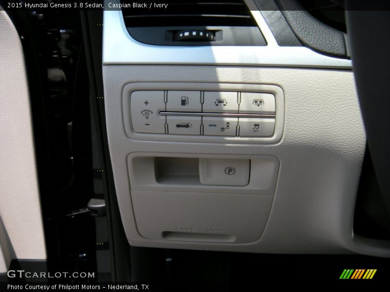 Caspian Black / Ivory 2015 Hyundai Genesis 3.8 Sedan