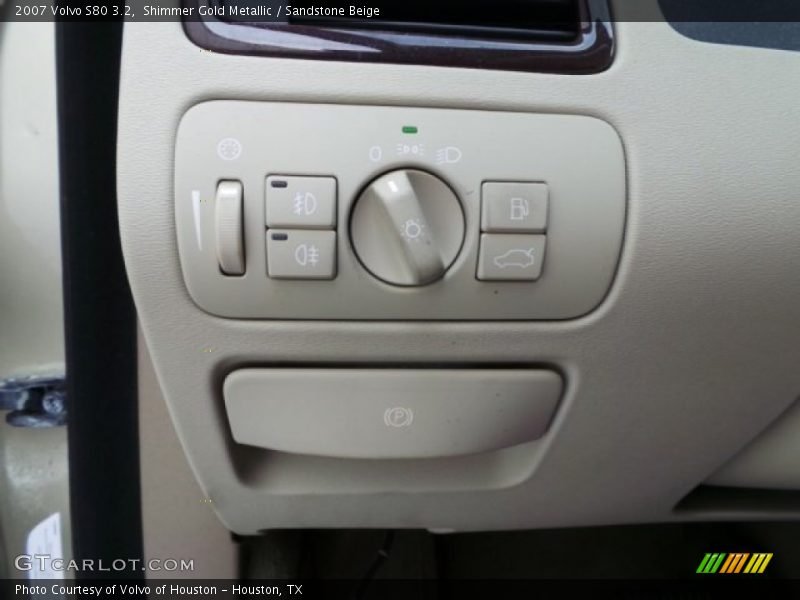 Shimmer Gold Metallic / Sandstone Beige 2007 Volvo S80 3.2
