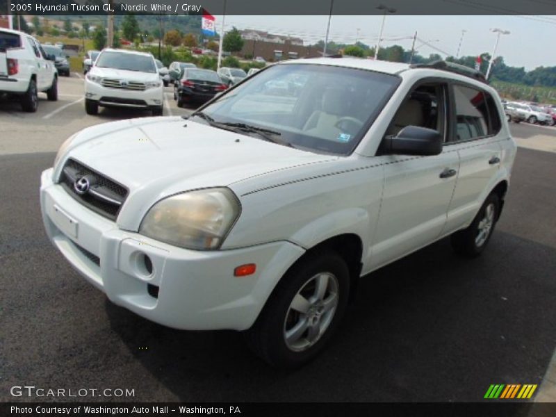 Nordic White / Gray 2005 Hyundai Tucson GL