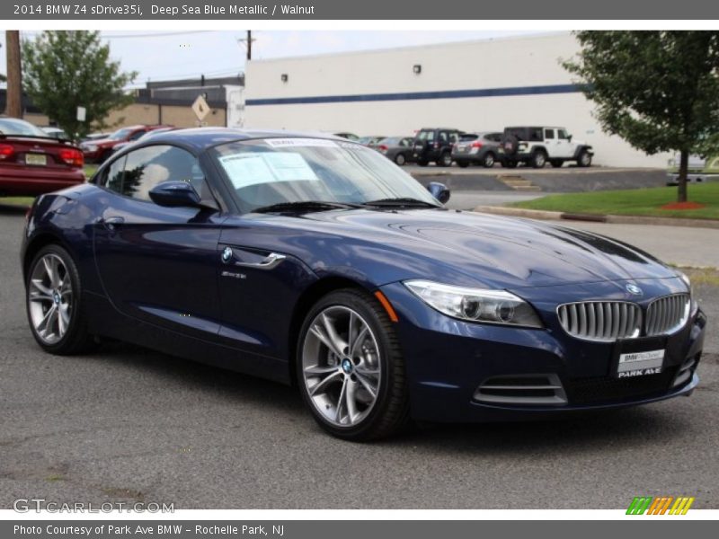 Deep Sea Blue Metallic / Walnut 2014 BMW Z4 sDrive35i