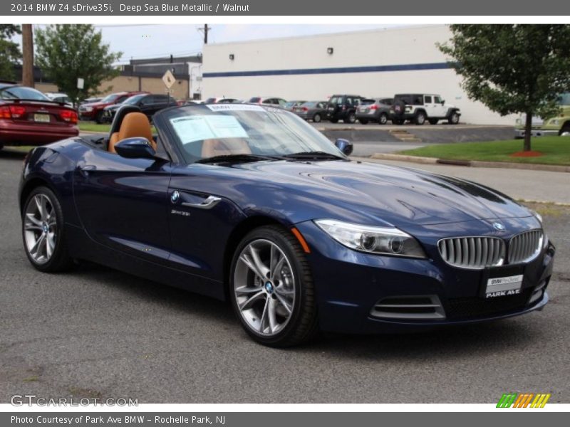 Deep Sea Blue Metallic / Walnut 2014 BMW Z4 sDrive35i