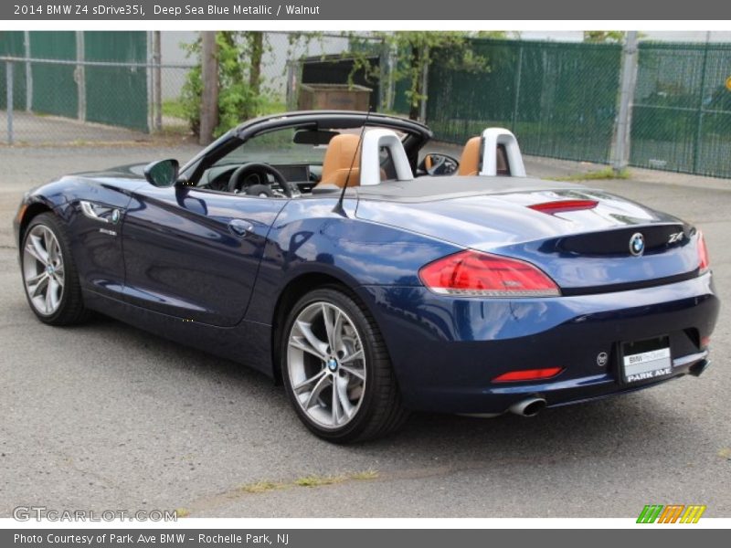Deep Sea Blue Metallic / Walnut 2014 BMW Z4 sDrive35i