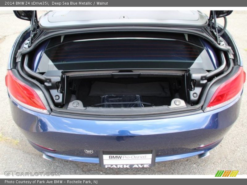 Deep Sea Blue Metallic / Walnut 2014 BMW Z4 sDrive35i