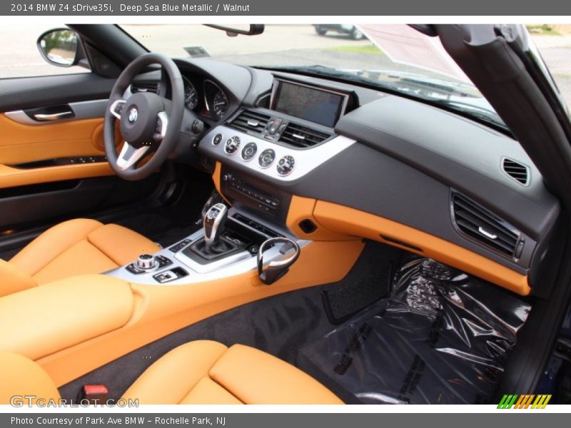 Dashboard of 2014 Z4 sDrive35i