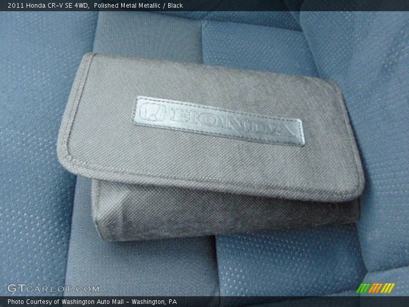 Polished Metal Metallic / Black 2011 Honda CR-V SE 4WD
