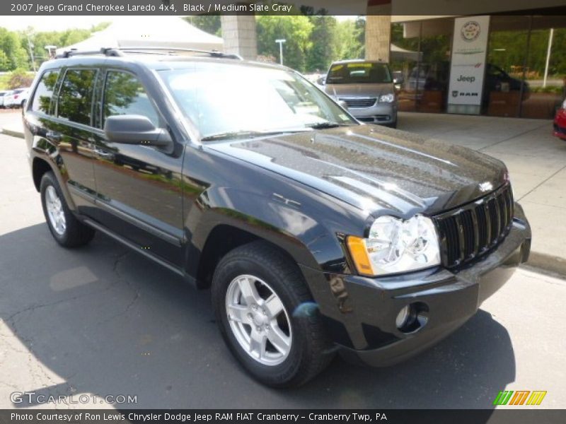 Black / Medium Slate Gray 2007 Jeep Grand Cherokee Laredo 4x4