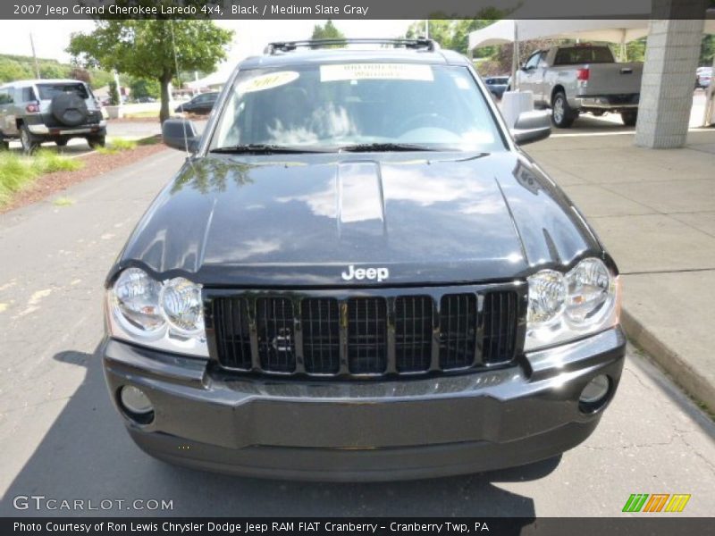 Black / Medium Slate Gray 2007 Jeep Grand Cherokee Laredo 4x4