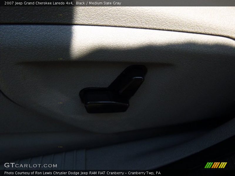 Black / Medium Slate Gray 2007 Jeep Grand Cherokee Laredo 4x4