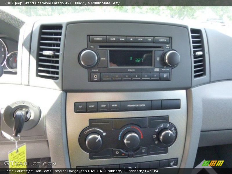 Black / Medium Slate Gray 2007 Jeep Grand Cherokee Laredo 4x4