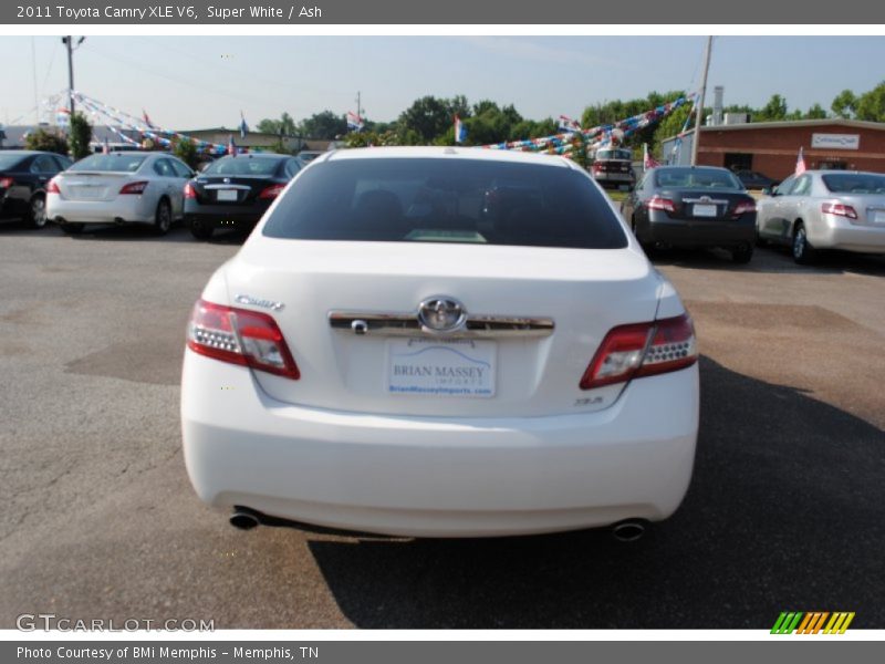 Super White / Ash 2011 Toyota Camry XLE V6