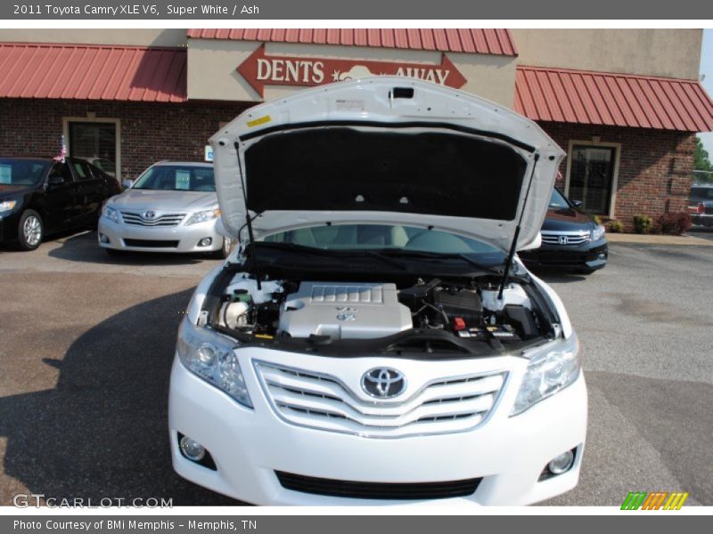 Super White / Ash 2011 Toyota Camry XLE V6