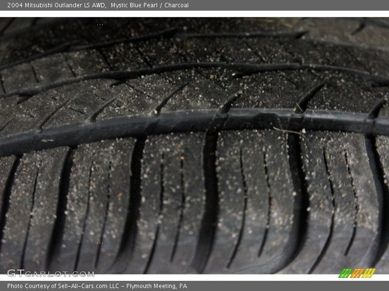 Mystic Blue Pearl / Charcoal 2004 Mitsubishi Outlander LS AWD