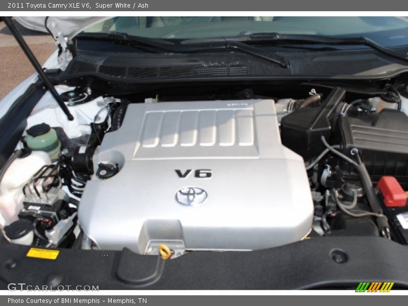 Super White / Ash 2011 Toyota Camry XLE V6
