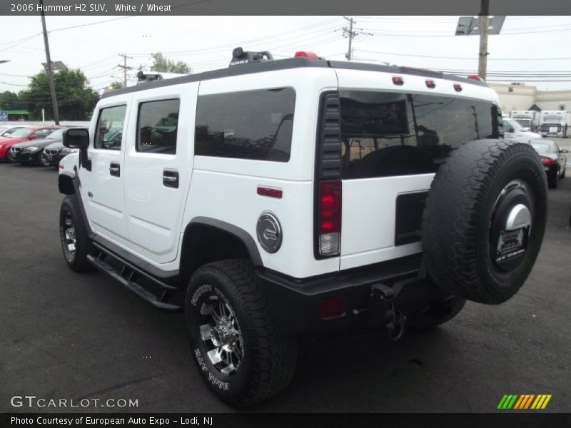 White / Wheat 2006 Hummer H2 SUV