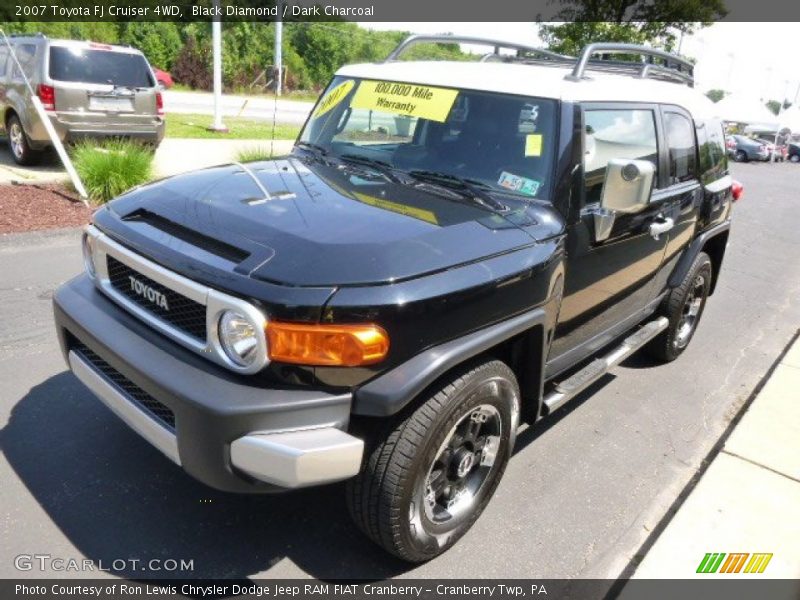 Black Diamond / Dark Charcoal 2007 Toyota FJ Cruiser 4WD