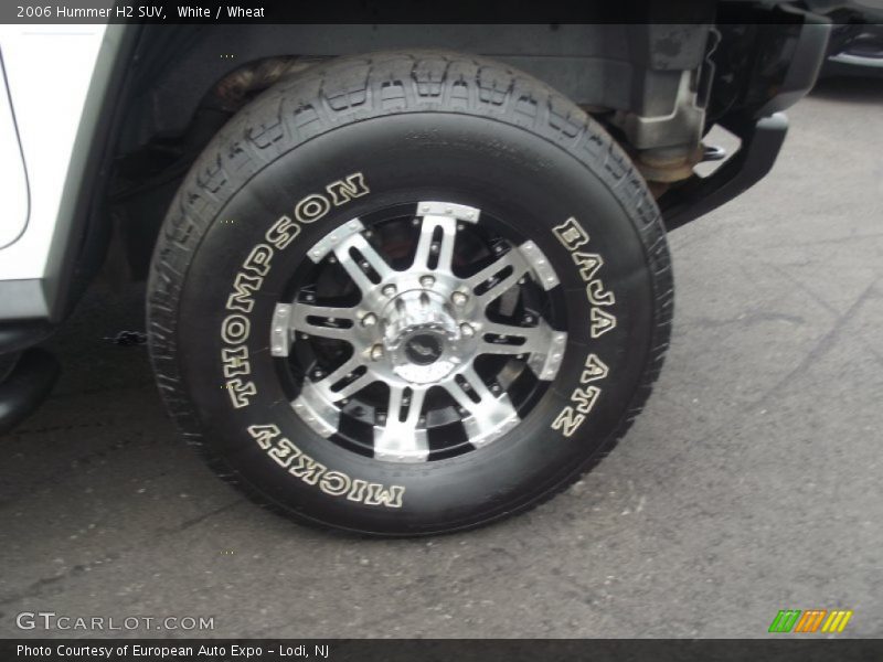 White / Wheat 2006 Hummer H2 SUV