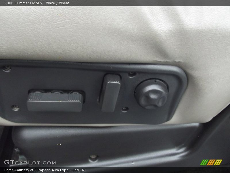 White / Wheat 2006 Hummer H2 SUV