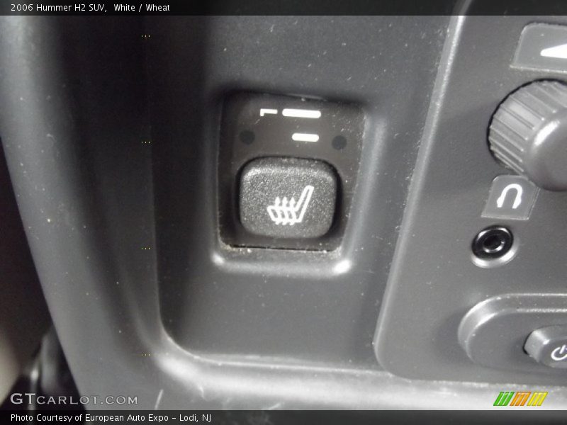 White / Wheat 2006 Hummer H2 SUV