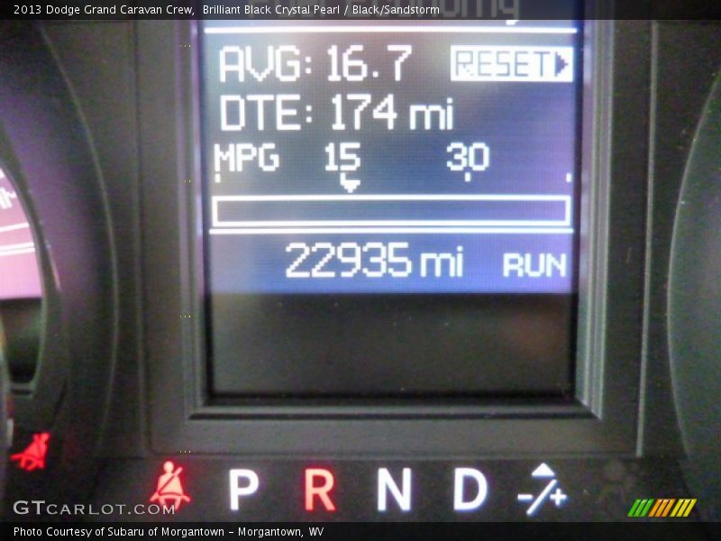 Brilliant Black Crystal Pearl / Black/Sandstorm 2013 Dodge Grand Caravan Crew