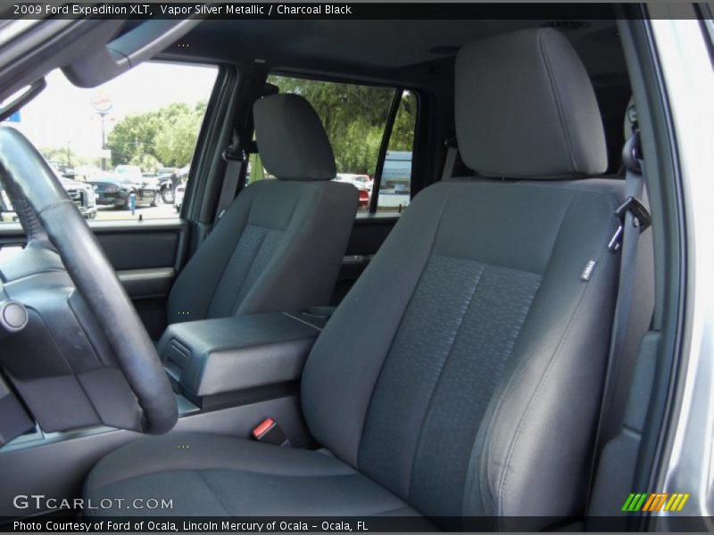 Vapor Silver Metallic / Charcoal Black 2009 Ford Expedition XLT