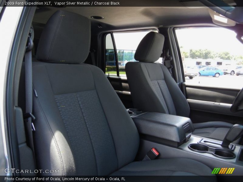 Vapor Silver Metallic / Charcoal Black 2009 Ford Expedition XLT