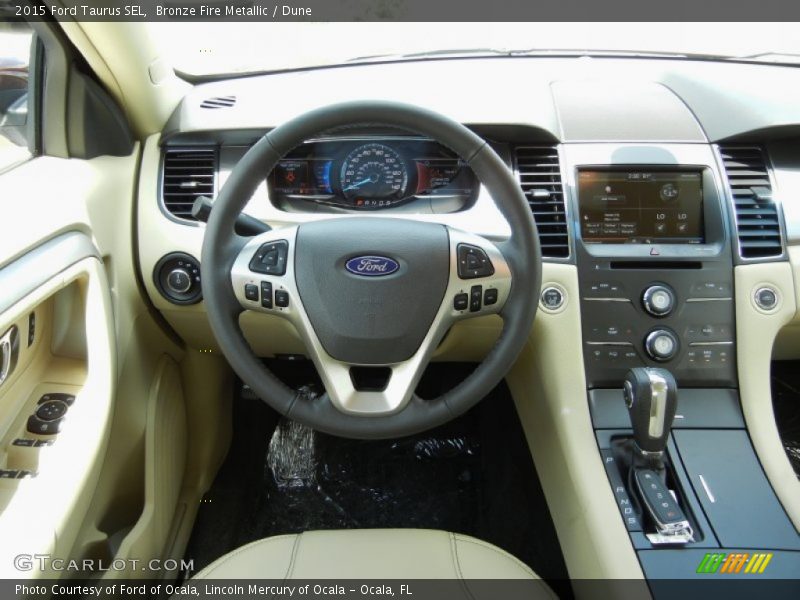 Dashboard of 2015 Taurus SEL