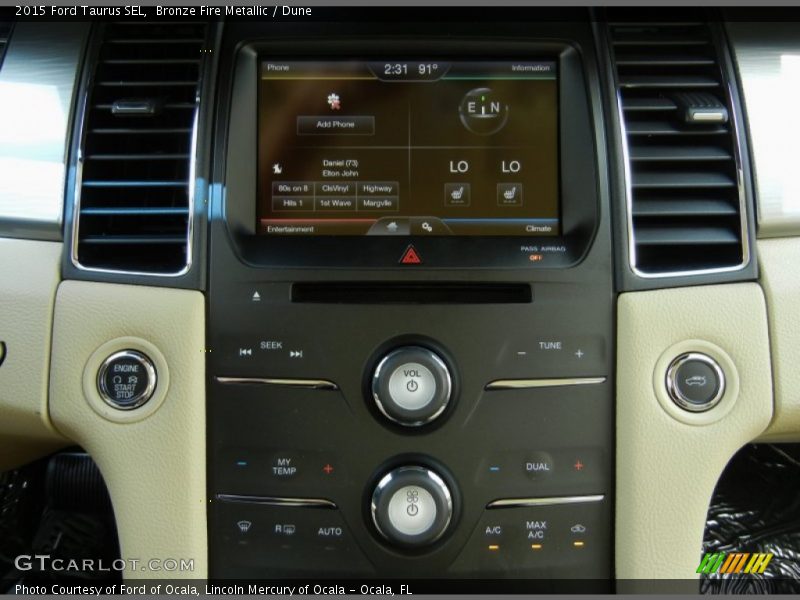 Controls of 2015 Taurus SEL