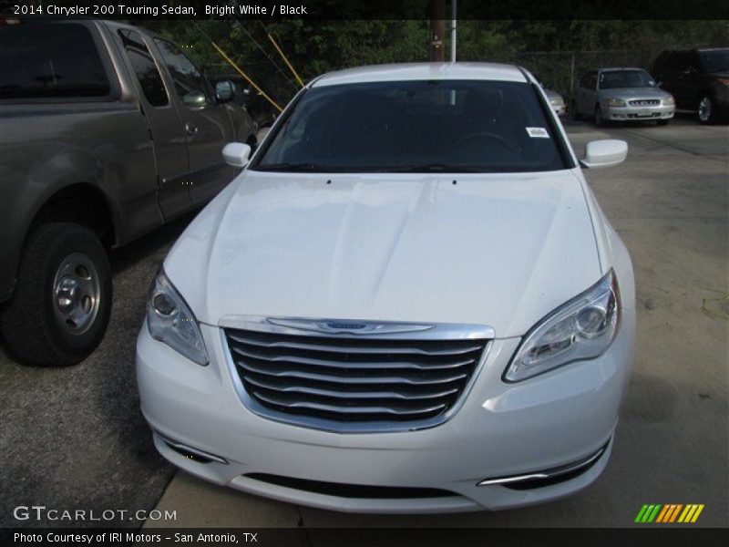 Bright White / Black 2014 Chrysler 200 Touring Sedan