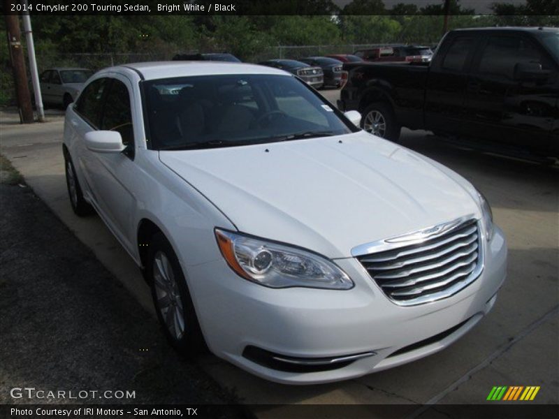 Bright White / Black 2014 Chrysler 200 Touring Sedan
