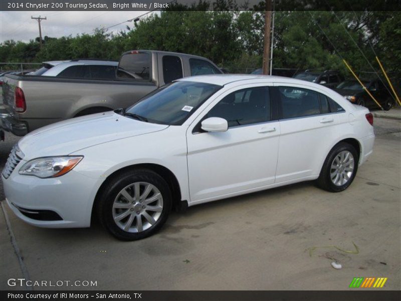 Bright White / Black 2014 Chrysler 200 Touring Sedan