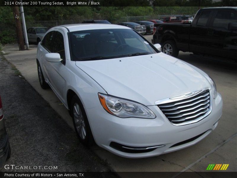 Bright White / Black 2014 Chrysler 200 Touring Sedan