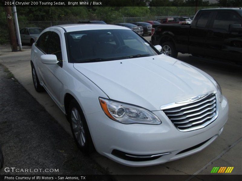 Bright White / Black 2014 Chrysler 200 Touring Sedan