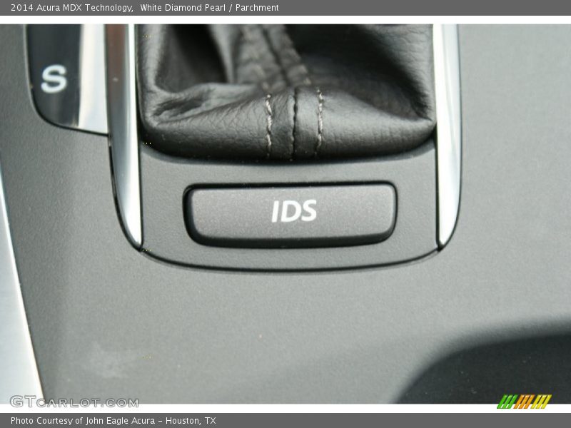 White Diamond Pearl / Parchment 2014 Acura MDX Technology