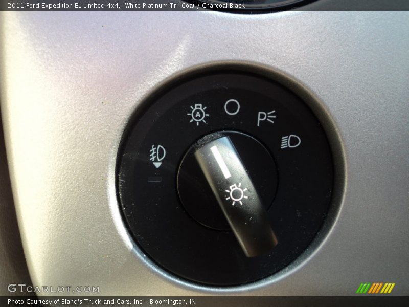 White Platinum Tri-Coat / Charcoal Black 2011 Ford Expedition EL Limited 4x4