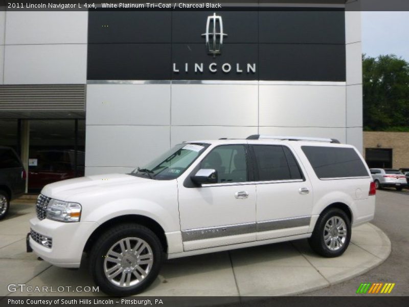 White Platinum Tri-Coat / Charcoal Black 2011 Lincoln Navigator L 4x4