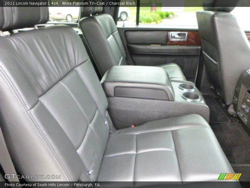 White Platinum Tri-Coat / Charcoal Black 2011 Lincoln Navigator L 4x4