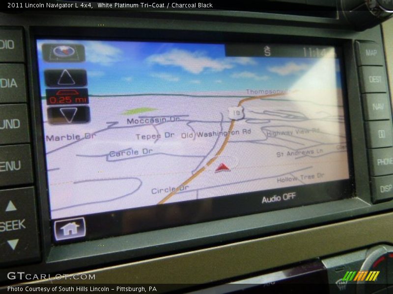 White Platinum Tri-Coat / Charcoal Black 2011 Lincoln Navigator L 4x4