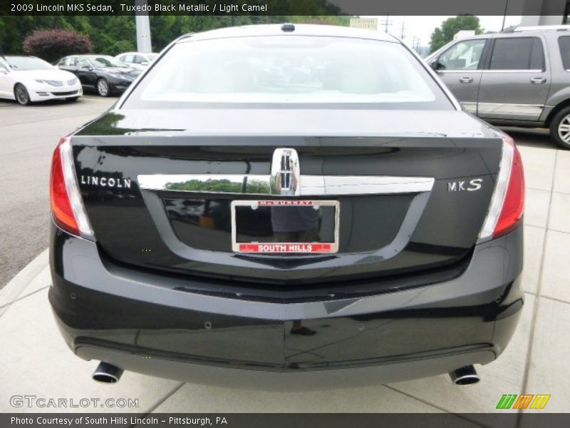 Tuxedo Black Metallic / Light Camel 2009 Lincoln MKS Sedan