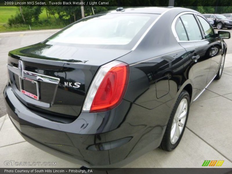 Tuxedo Black Metallic / Light Camel 2009 Lincoln MKS Sedan