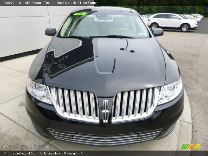Tuxedo Black Metallic / Light Camel 2009 Lincoln MKS Sedan