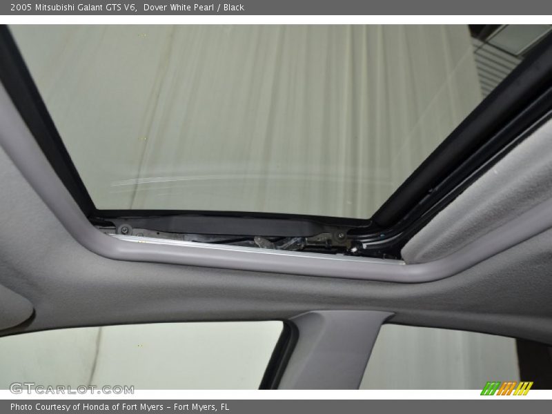 Dover White Pearl / Black 2005 Mitsubishi Galant GTS V6