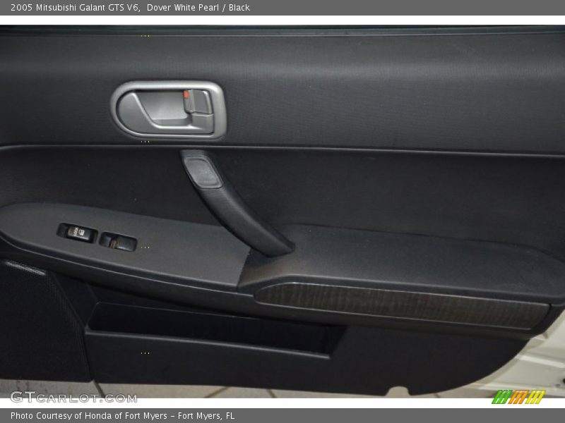 Dover White Pearl / Black 2005 Mitsubishi Galant GTS V6