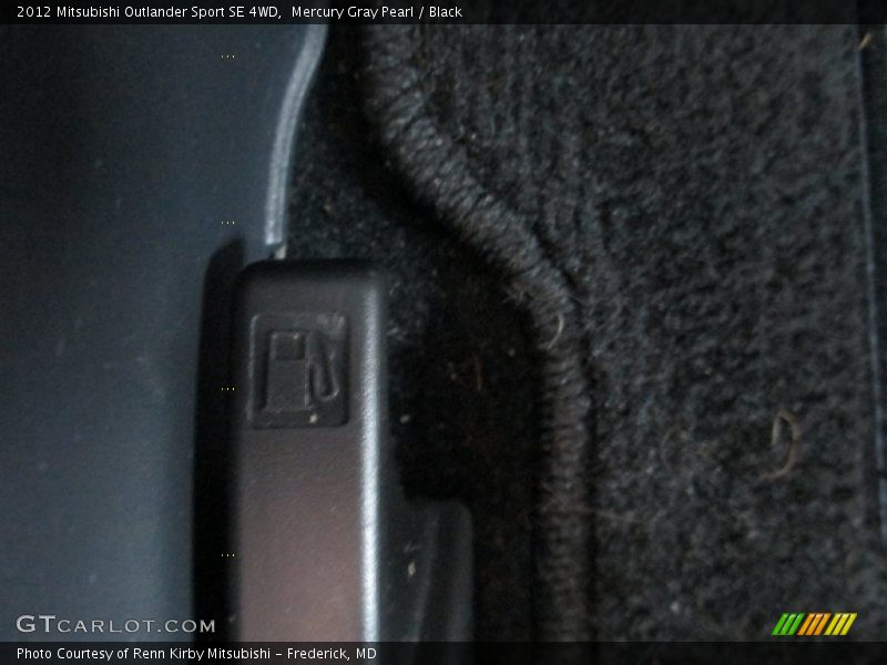 Mercury Gray Pearl / Black 2012 Mitsubishi Outlander Sport SE 4WD