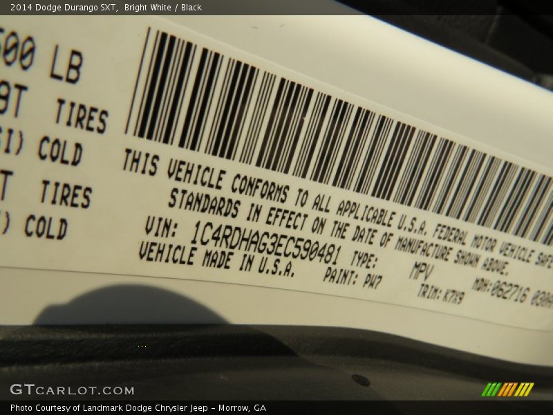 Bright White / Black 2014 Dodge Durango SXT