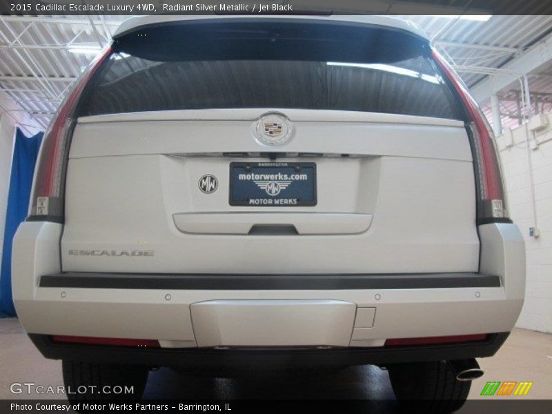 Radiant Silver Metallic / Jet Black 2015 Cadillac Escalade Luxury 4WD