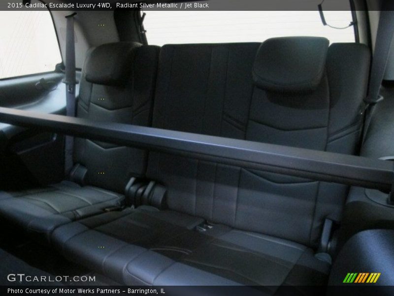 Radiant Silver Metallic / Jet Black 2015 Cadillac Escalade Luxury 4WD