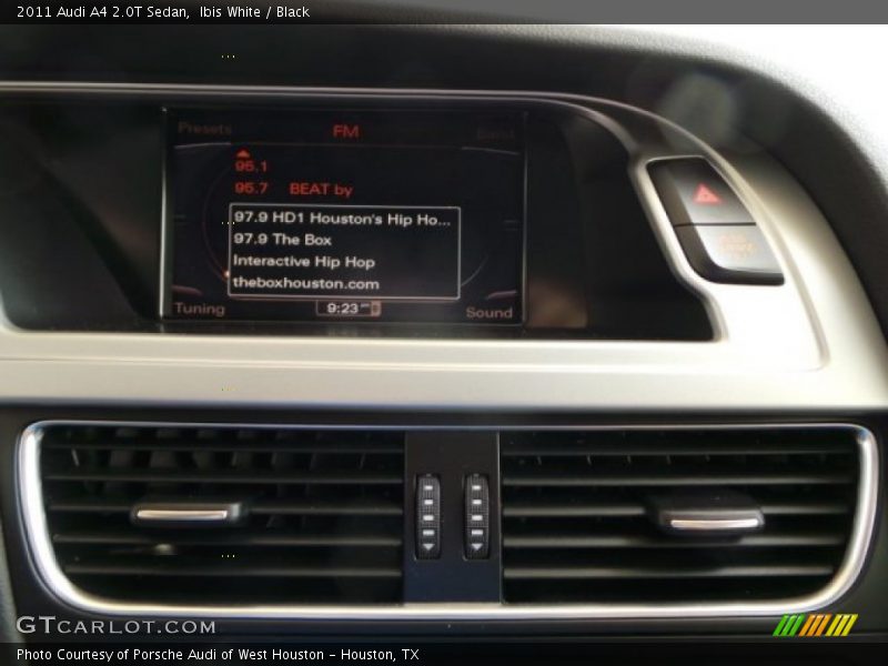 Ibis White / Black 2011 Audi A4 2.0T Sedan