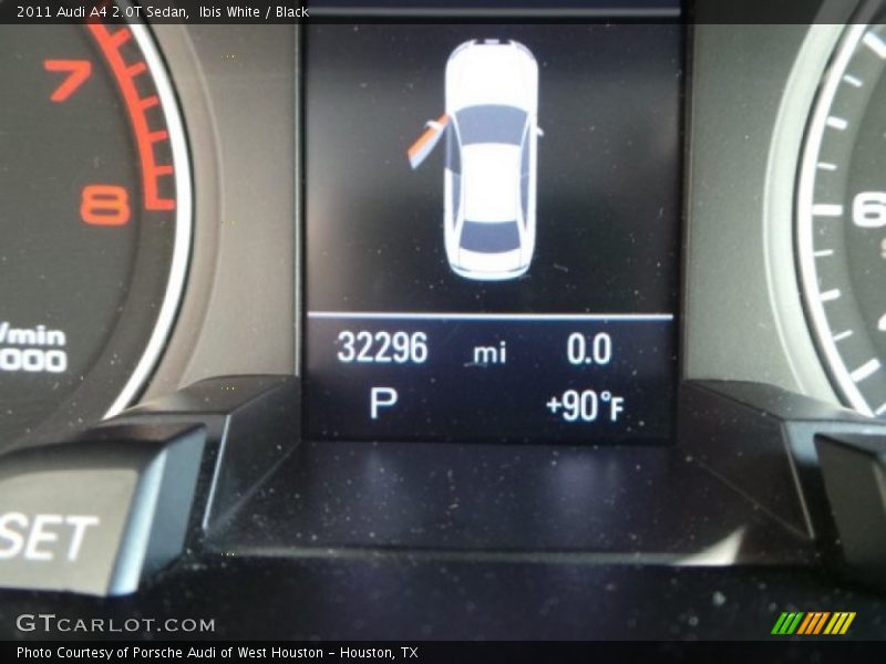 Ibis White / Black 2011 Audi A4 2.0T Sedan