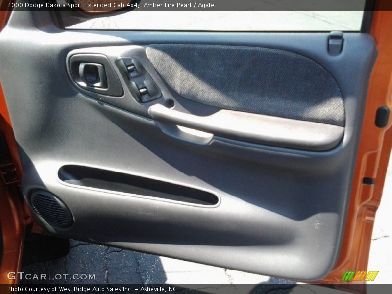 Amber Fire Pearl / Agate 2000 Dodge Dakota Sport Extended Cab 4x4
