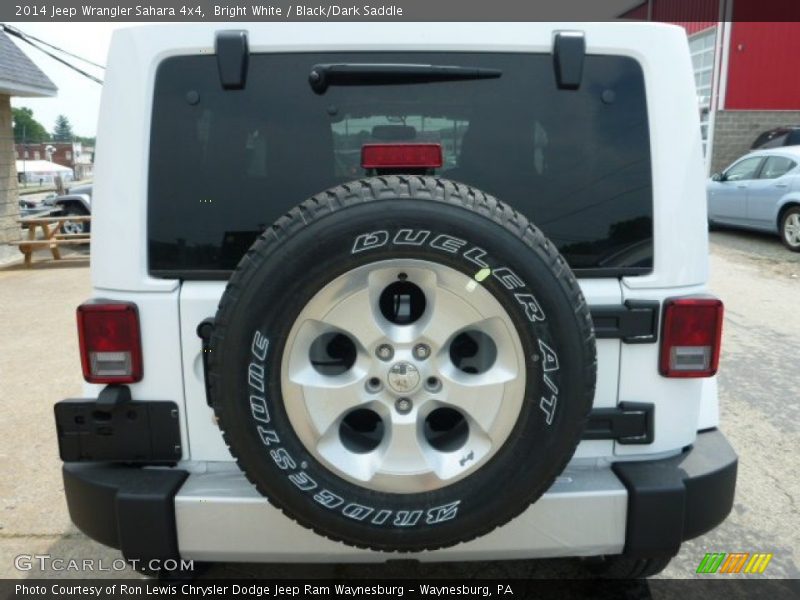 Bright White / Black/Dark Saddle 2014 Jeep Wrangler Sahara 4x4
